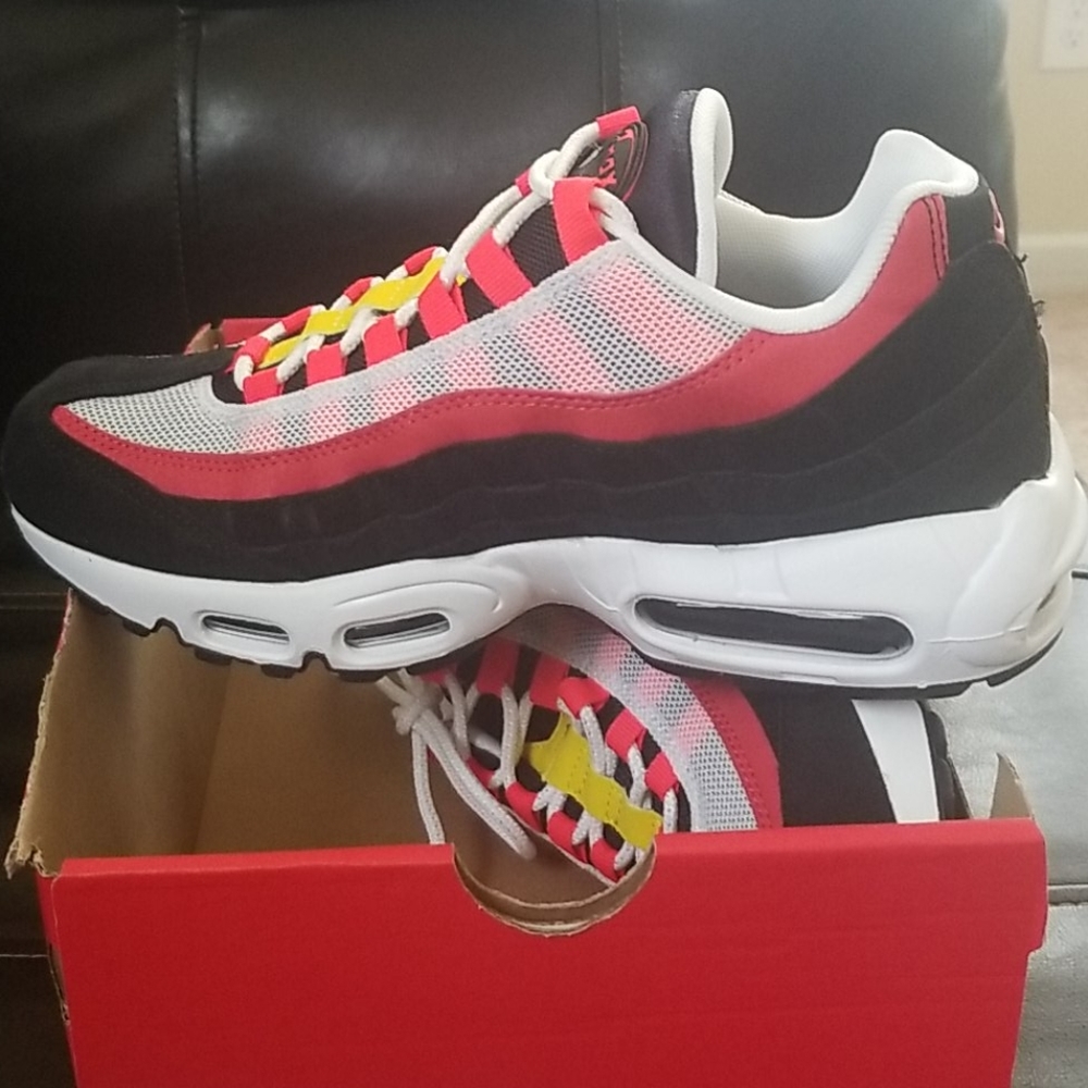 Nike Air Max 95 Bright Crimson